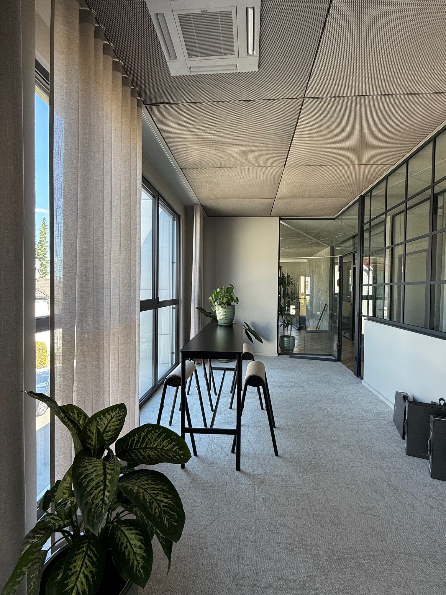 Office-Reifschneider-3